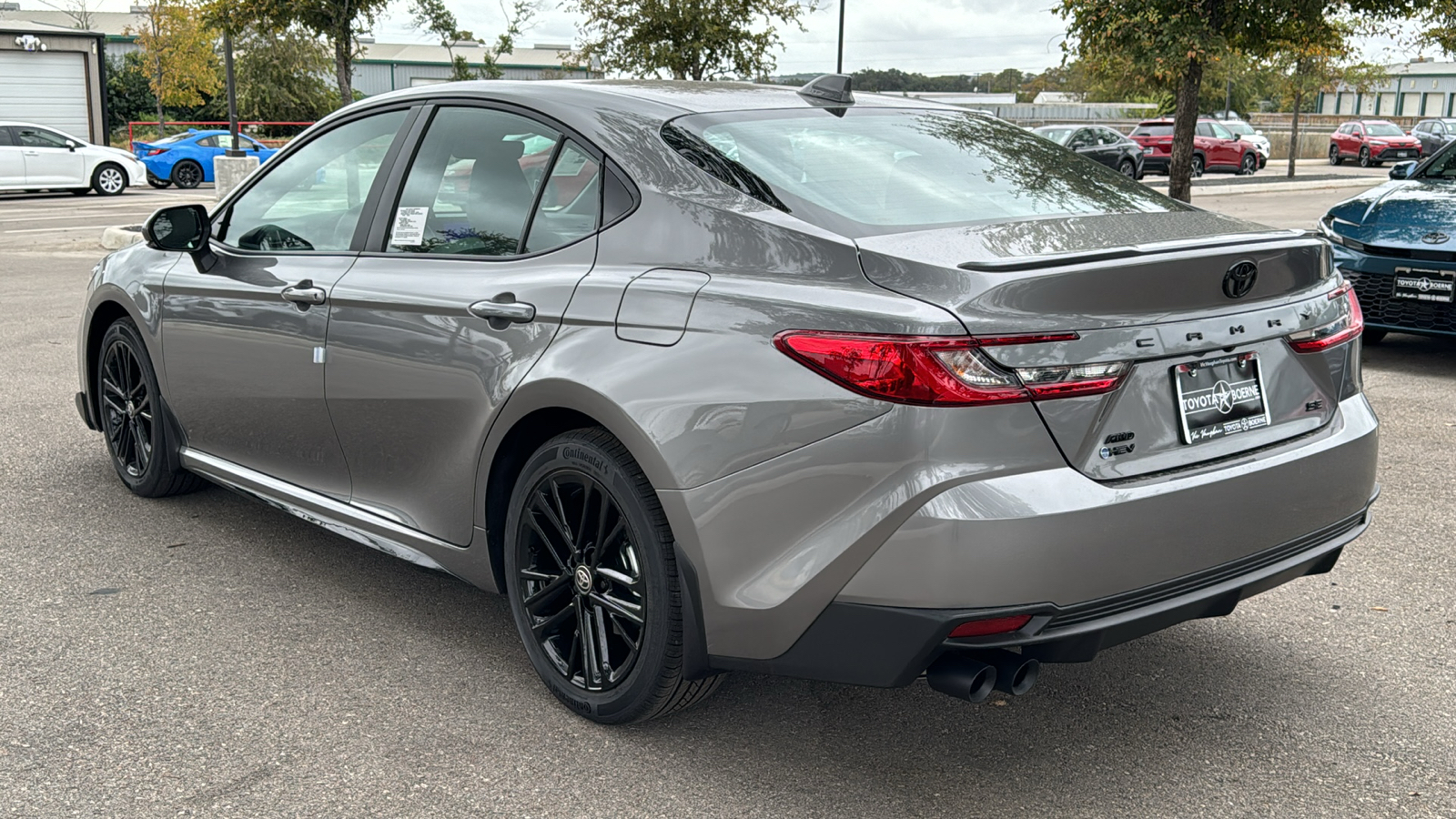 2025 Toyota Camry SE 5