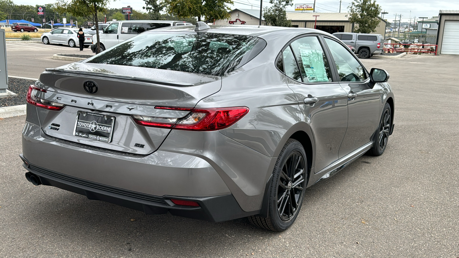 2025 Toyota Camry SE 7