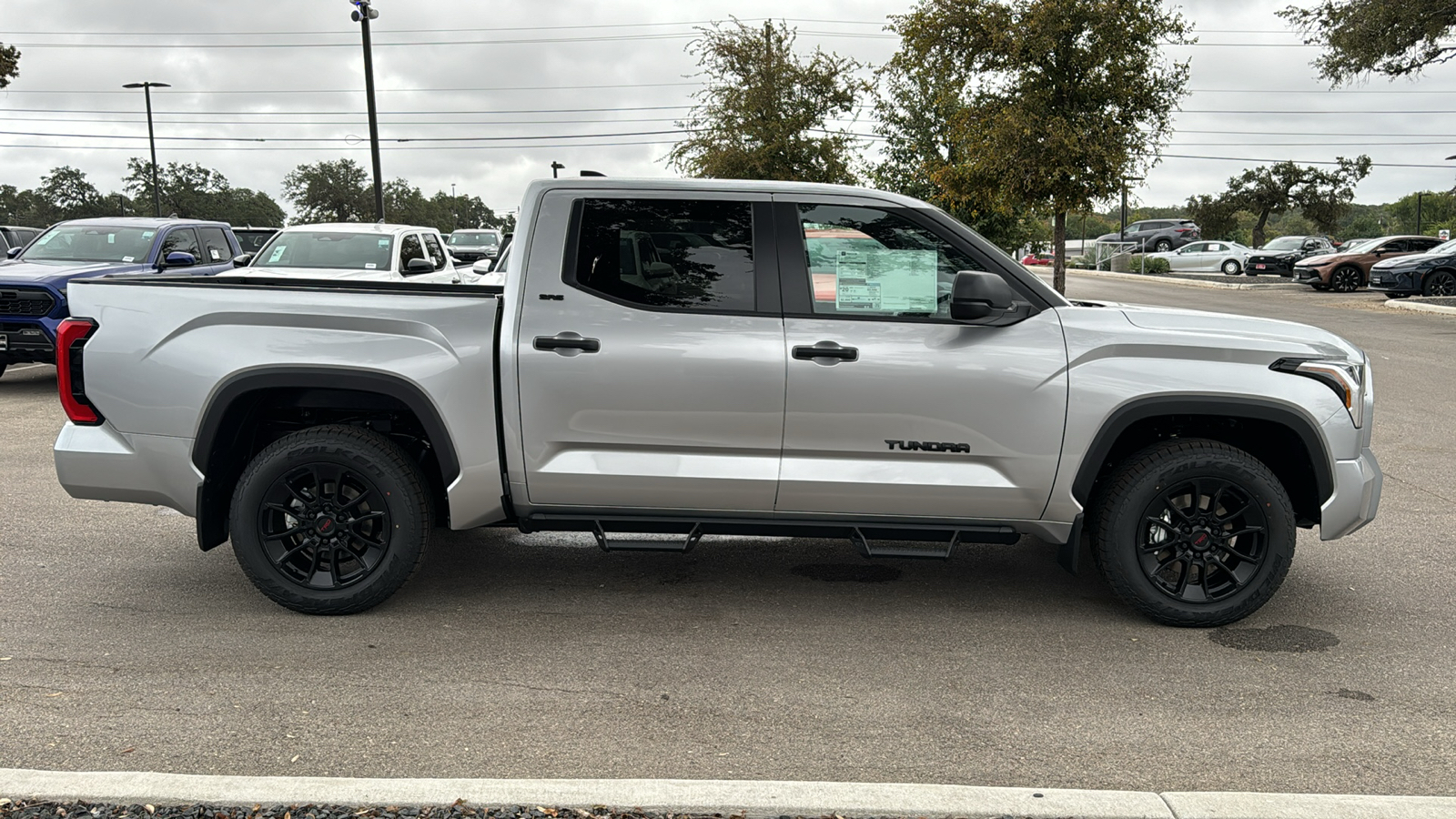 2025 Toyota Tundra SR5 8