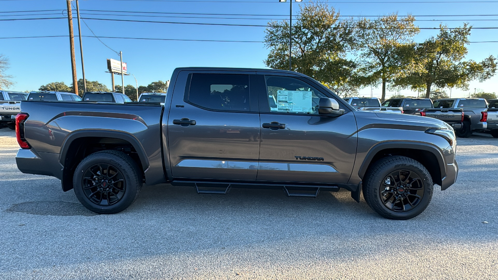 2025 Toyota Tundra SR5 8