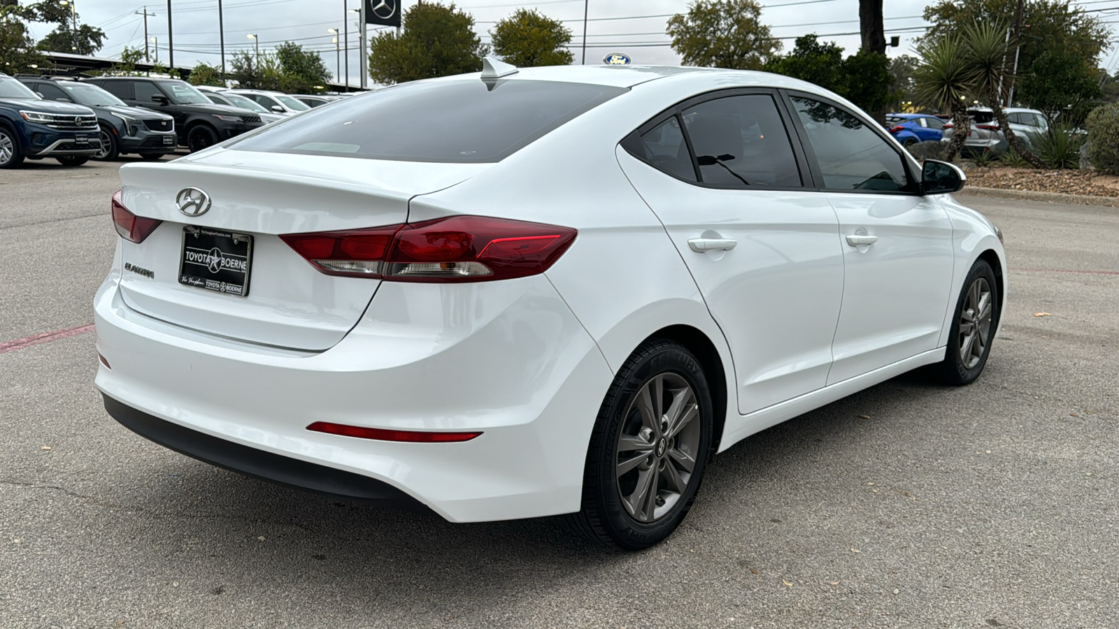 2017 Hyundai Elantra SE 8