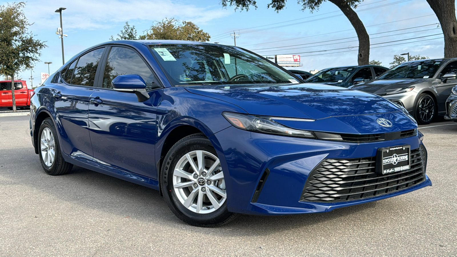 2025 Toyota Camry LE 24