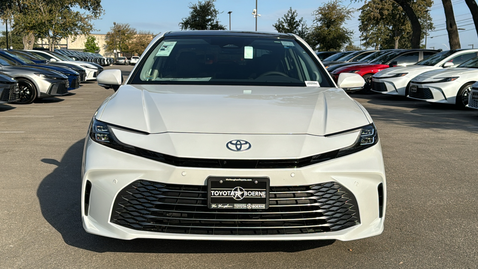 2025 Toyota Camry XLE 2