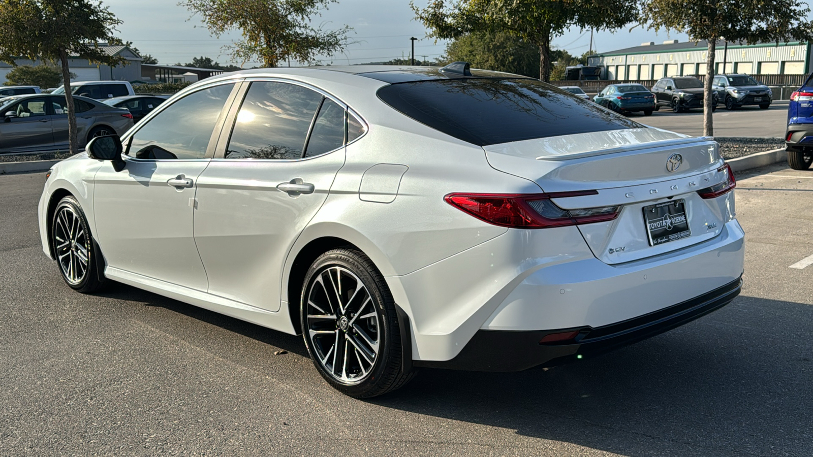 2025 Toyota Camry XLE 5