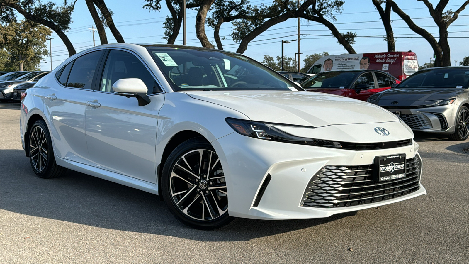 2025 Toyota Camry XLE 24