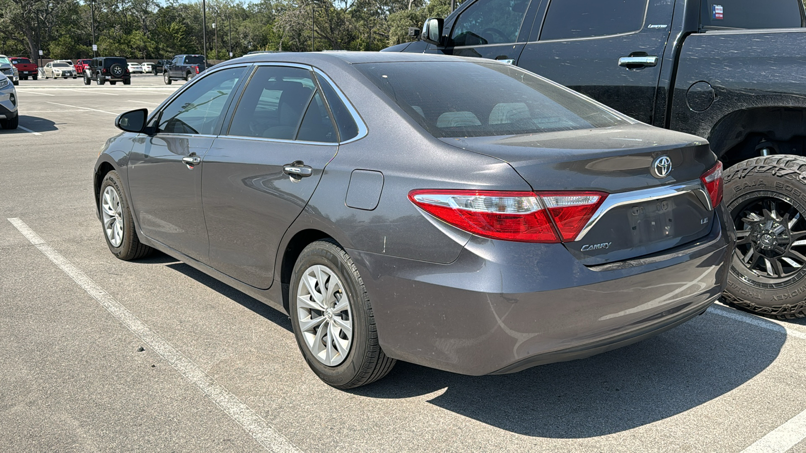 2017 Toyota Camry LE 4