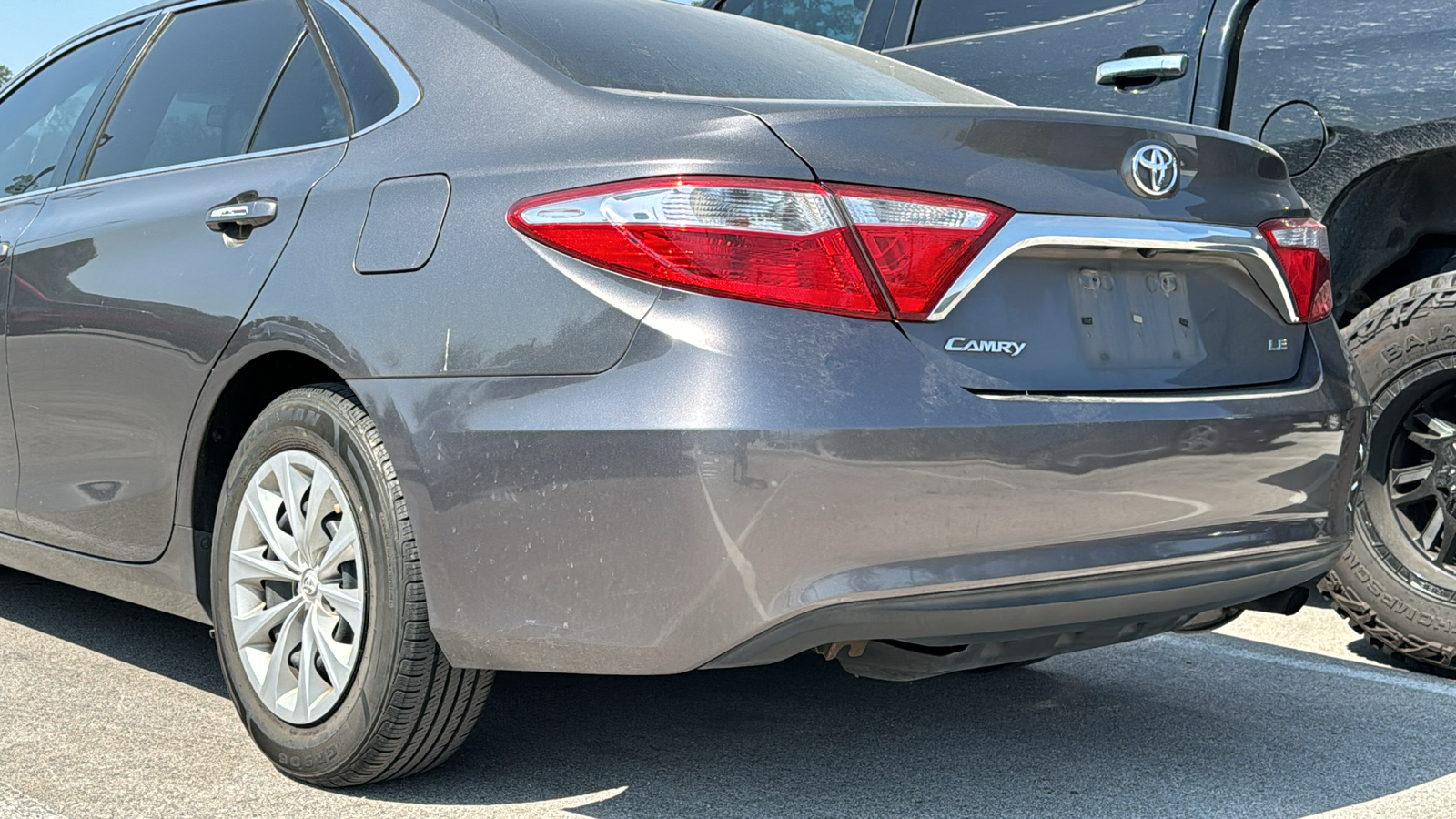 2017 Toyota Camry LE 8