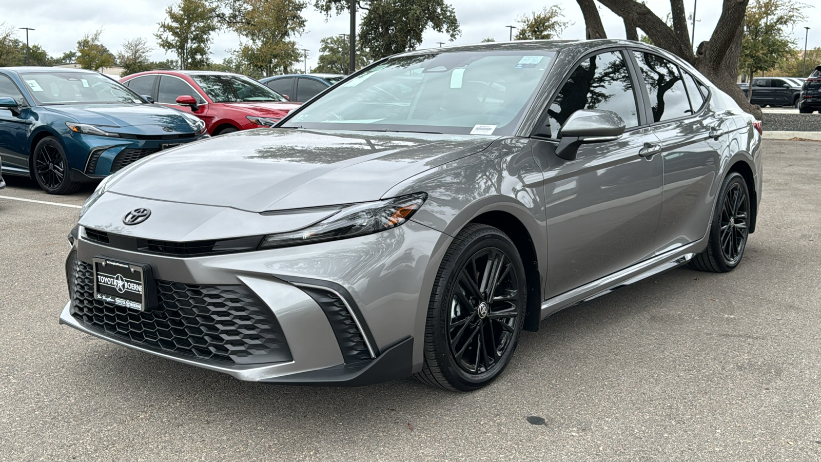 2025 Toyota Camry SE 3