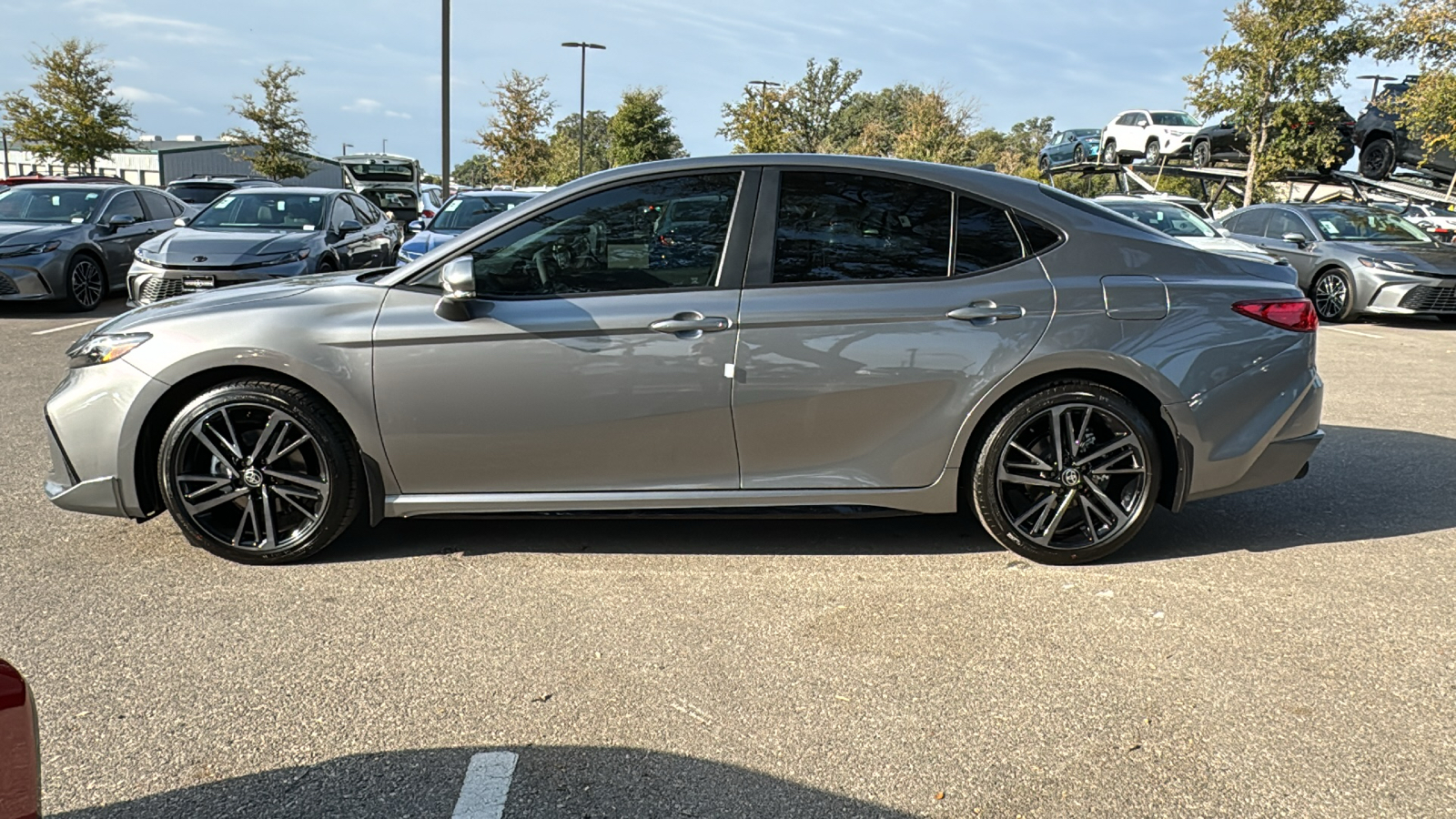 2025 Toyota Camry XSE 4