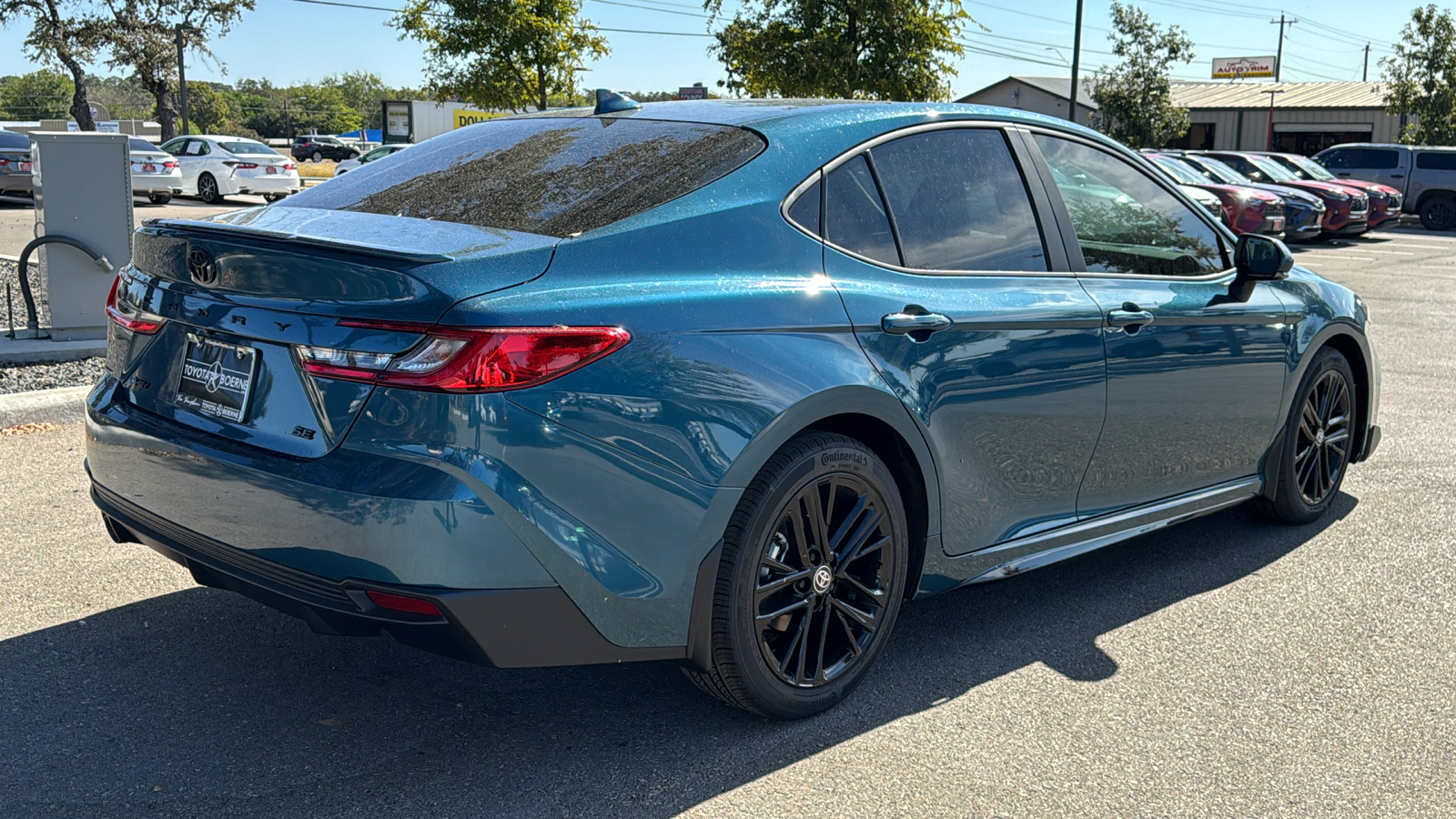 2025 Toyota Camry SE 7