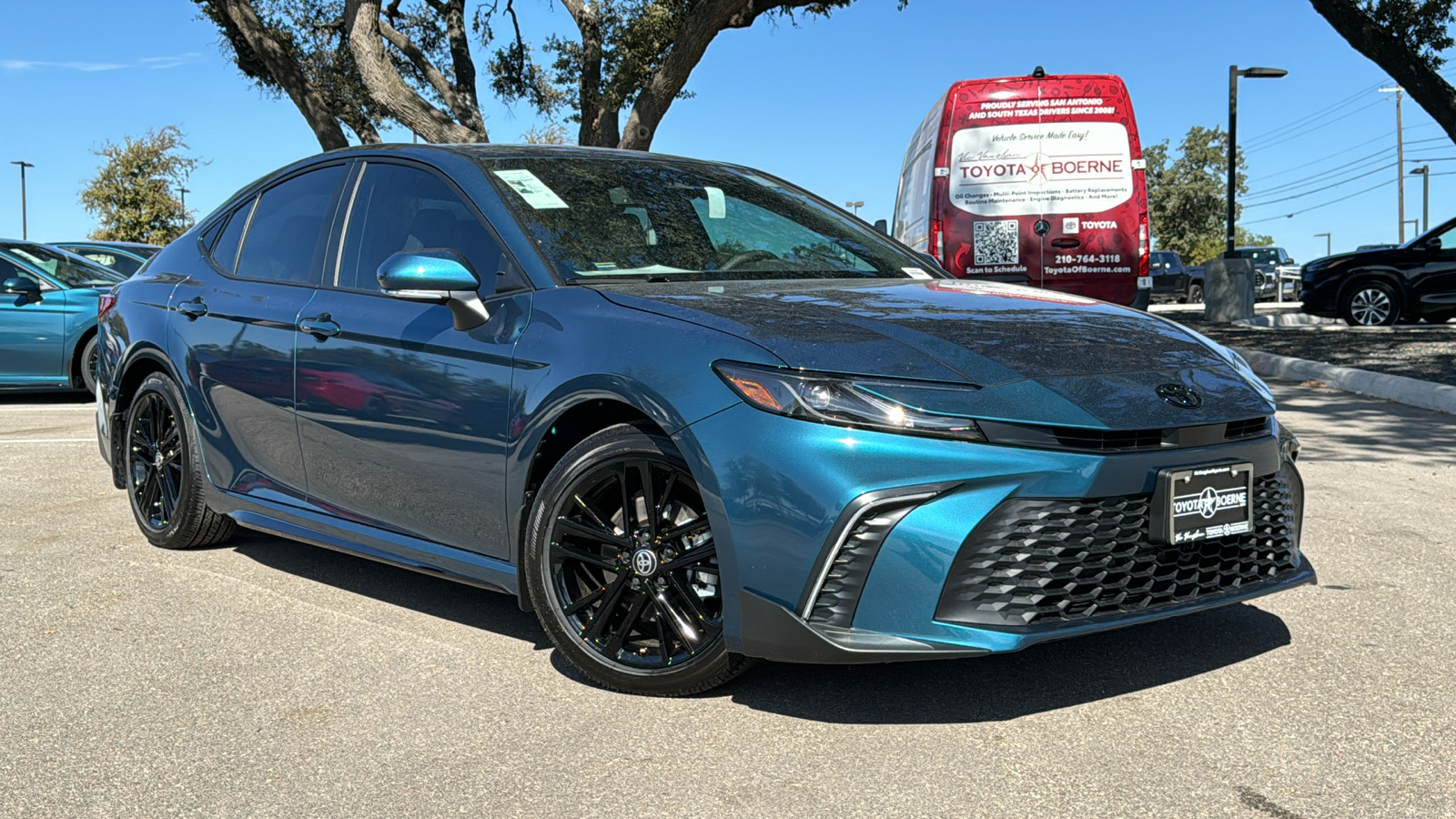 2025 Toyota Camry SE 24