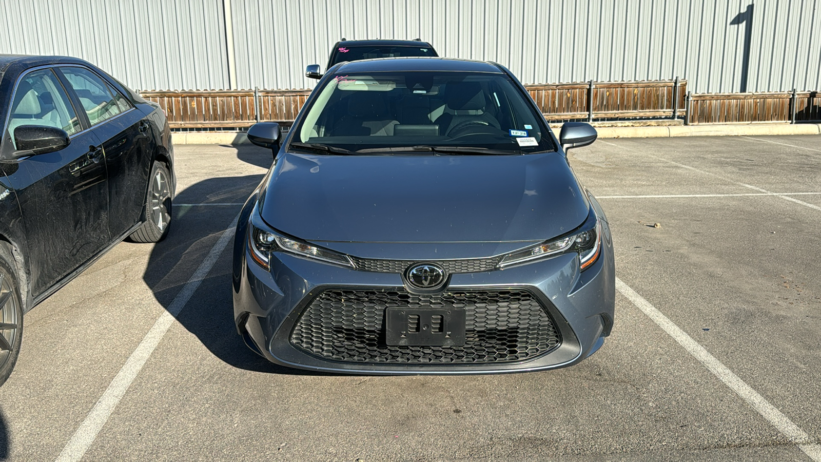 2022 Toyota Corolla LE 2