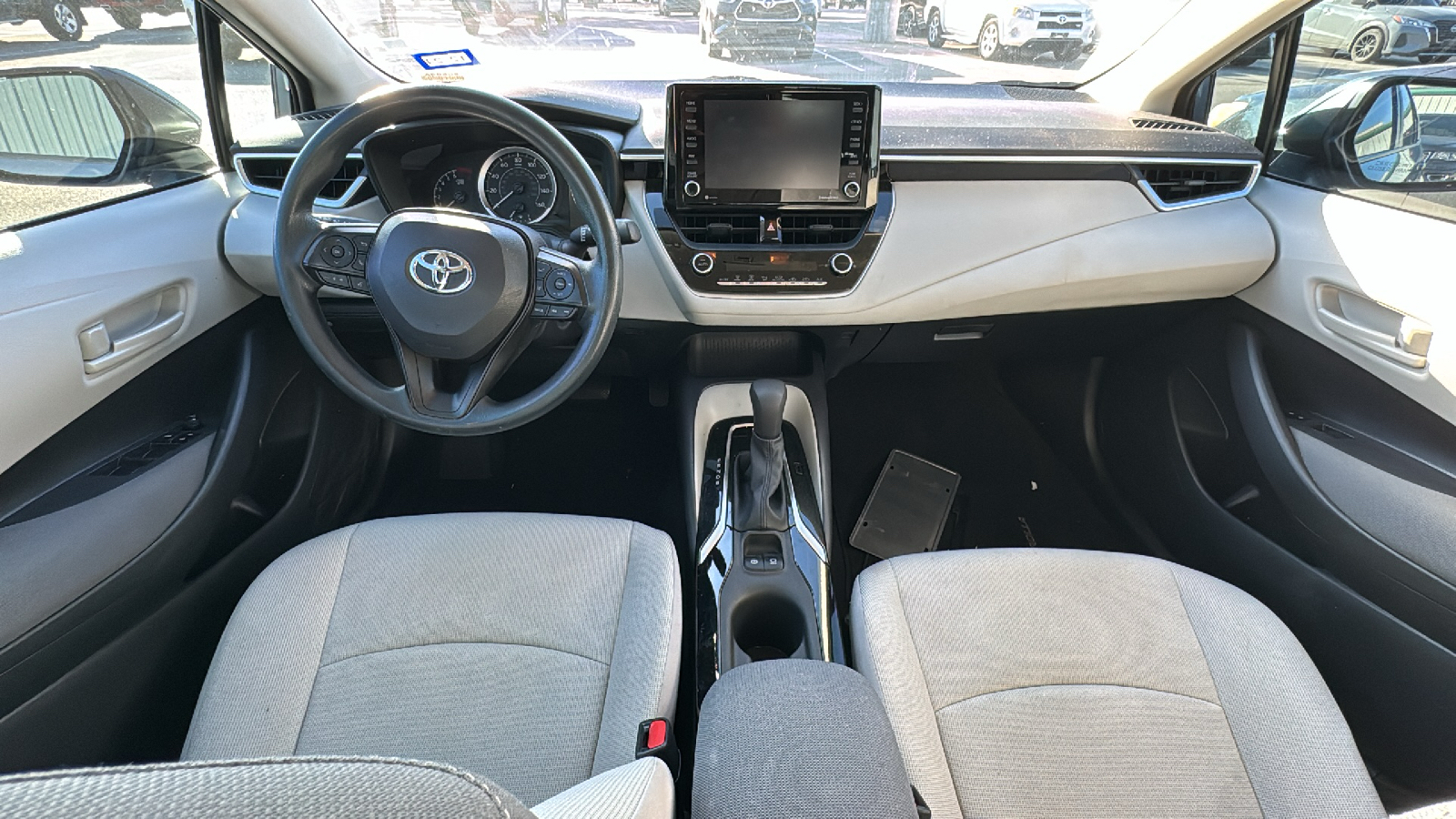 2022 Toyota Corolla LE 9