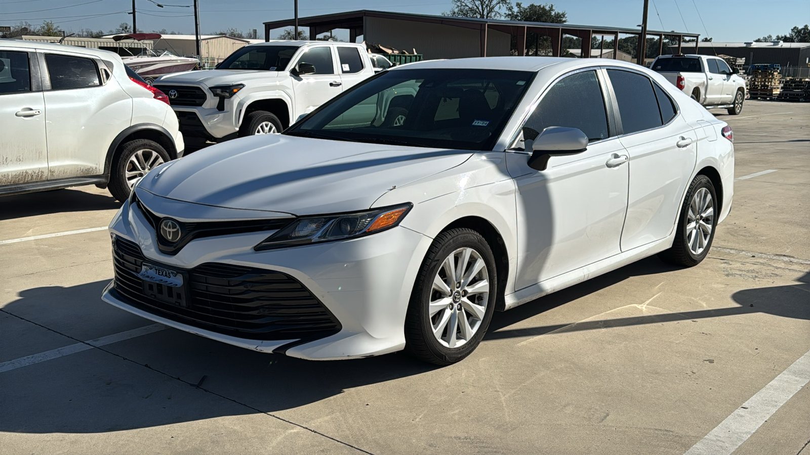 2018 Toyota Camry LE 3