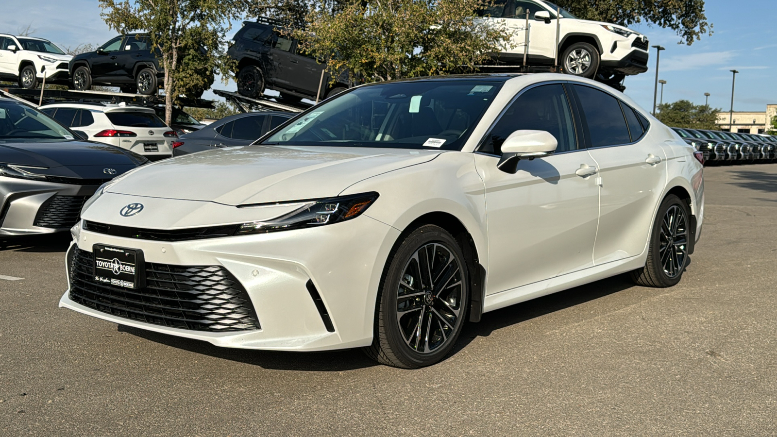 2025 Toyota Camry XLE 3