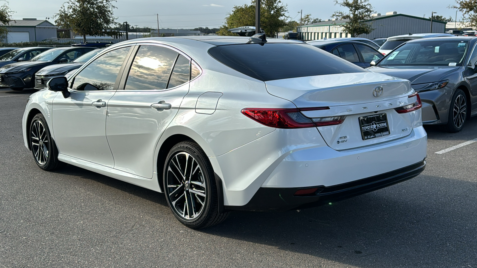 2025 Toyota Camry XLE 5