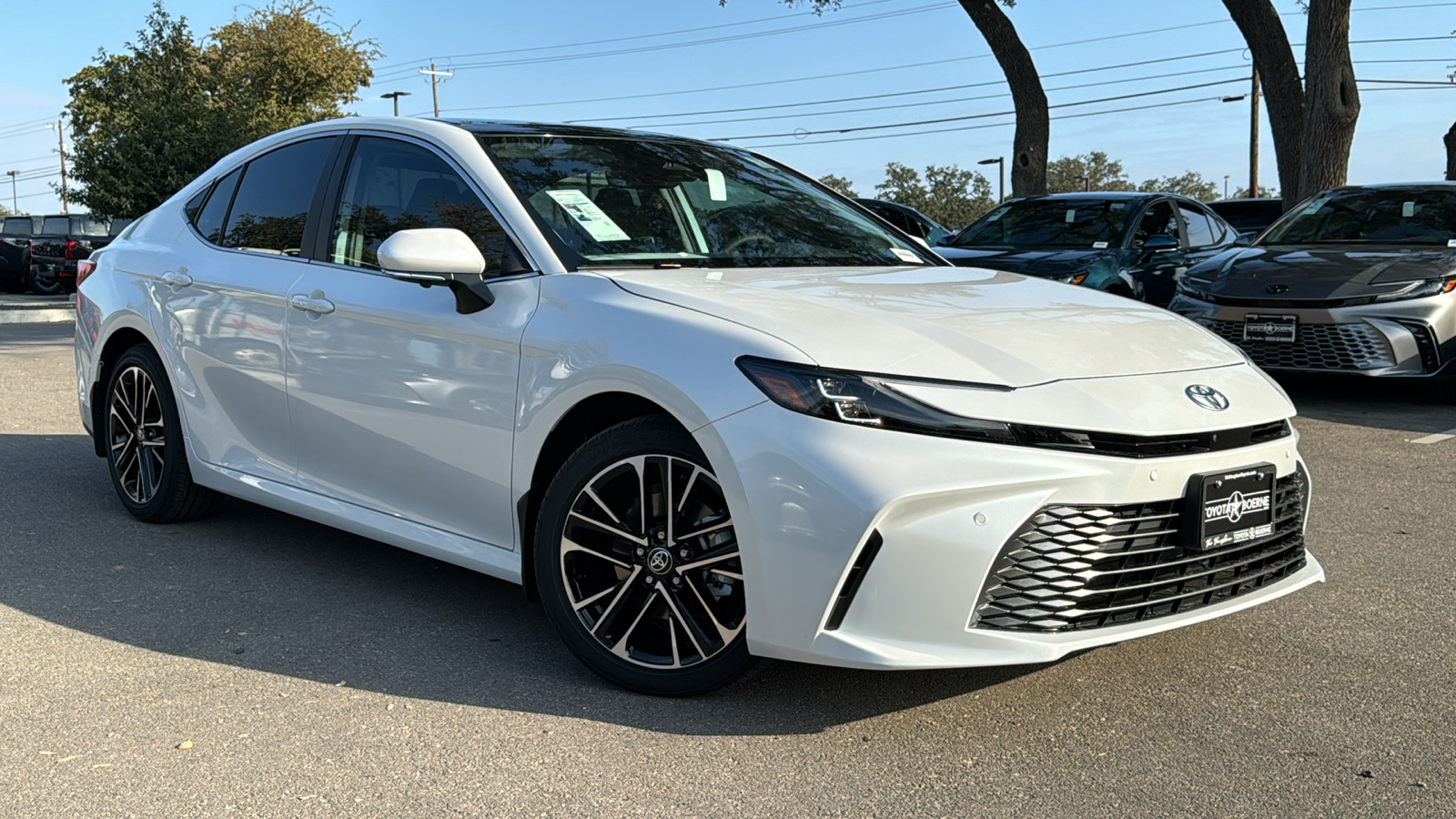 2025 Toyota Camry XLE 24