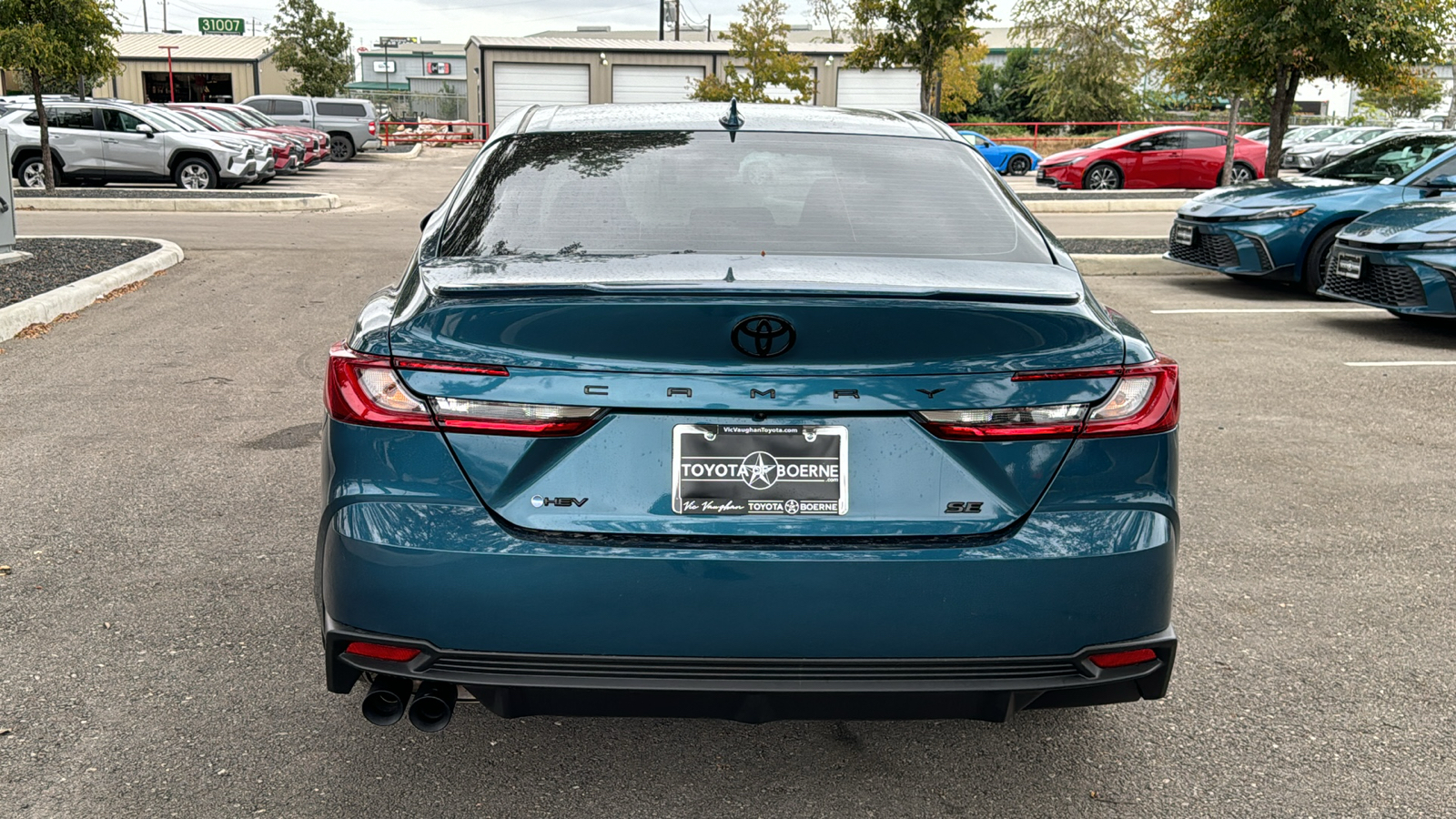 2025 Toyota Camry SE 6