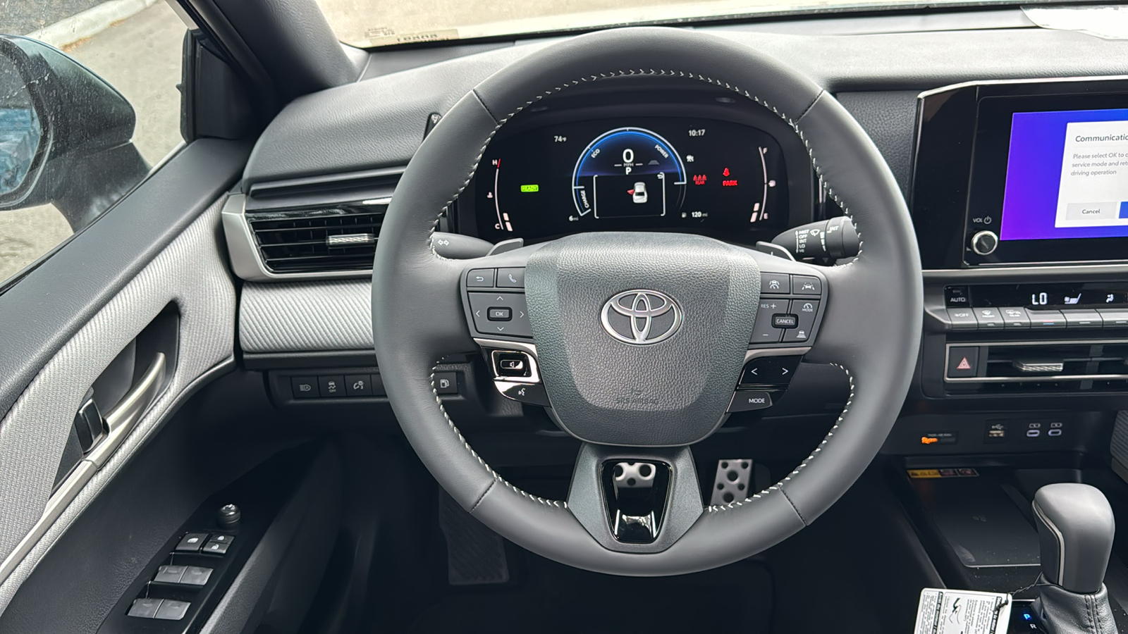 2025 Toyota Camry SE 17