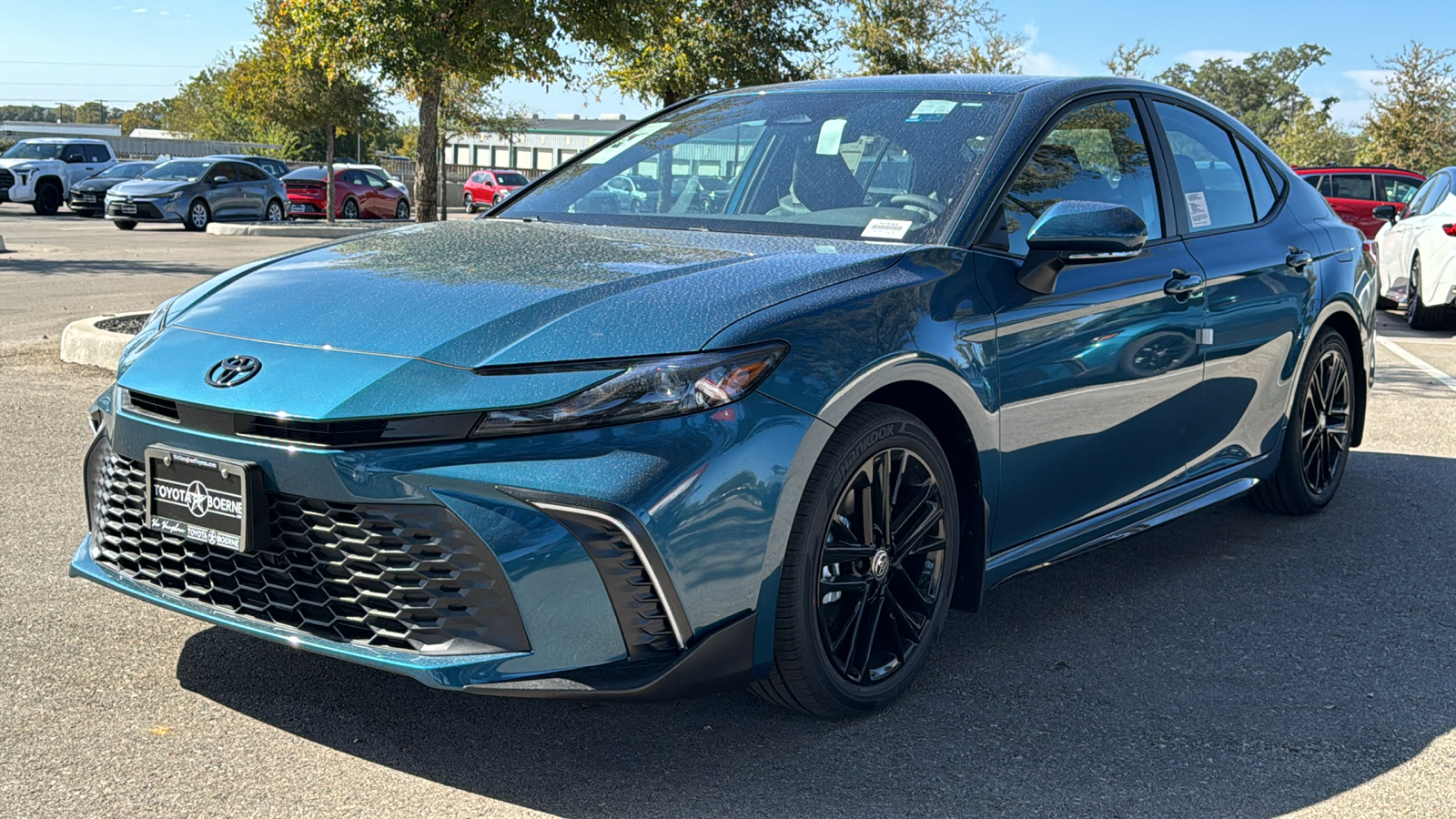 2025 Toyota Camry SE 3