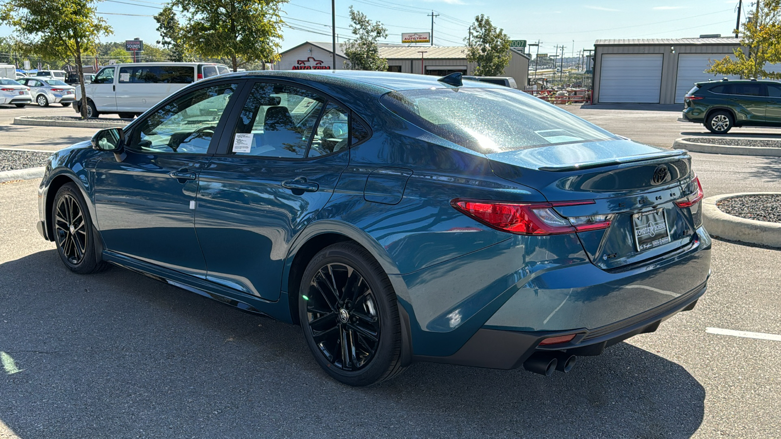 2025 Toyota Camry SE 5