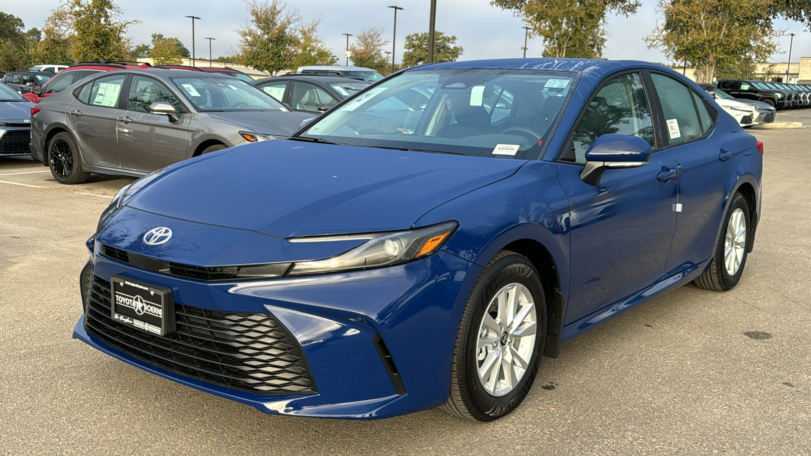 2025 Toyota Camry LE 3