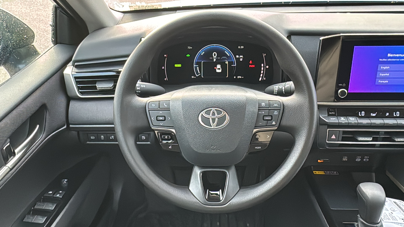 2025 Toyota Camry LE 17