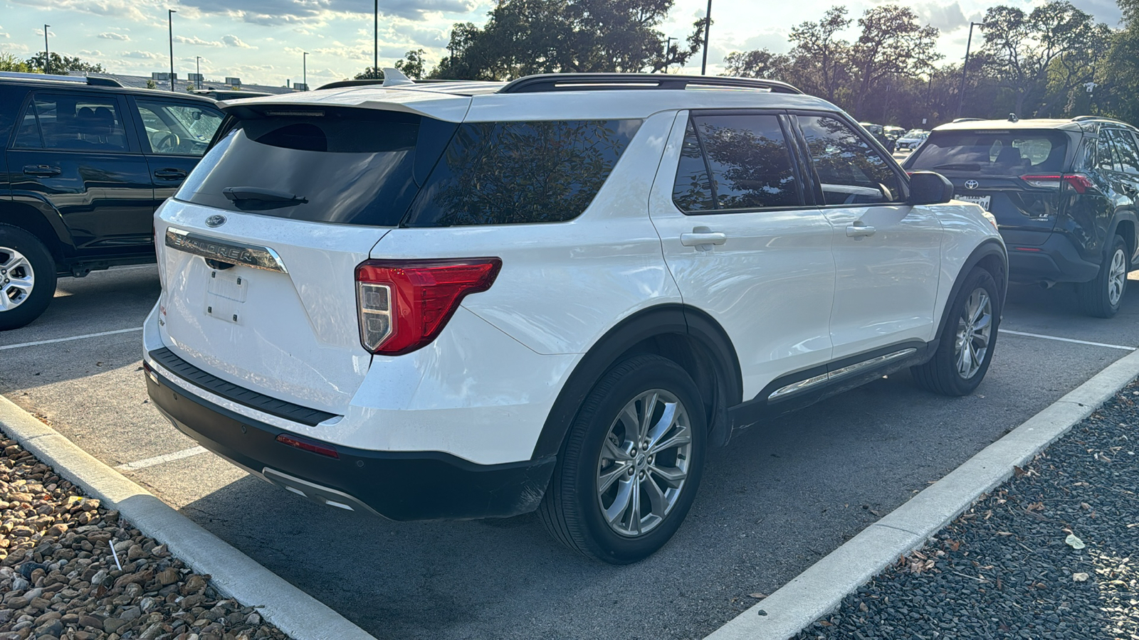 2021 Ford Explorer XLT 6