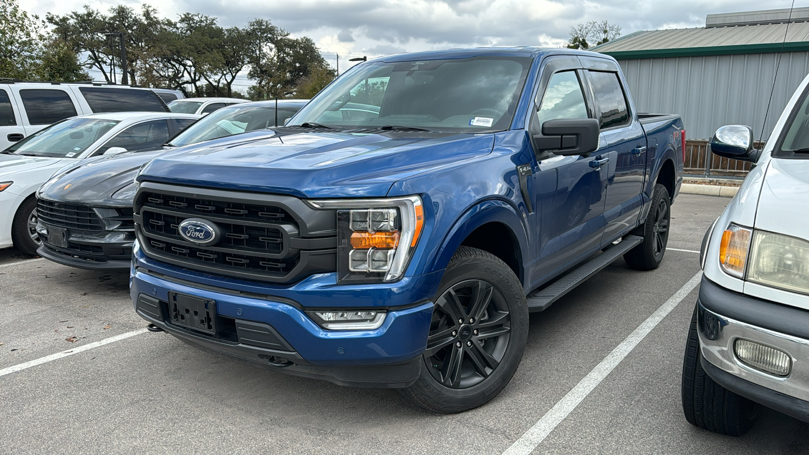 2022 Ford F-150 XLT 3