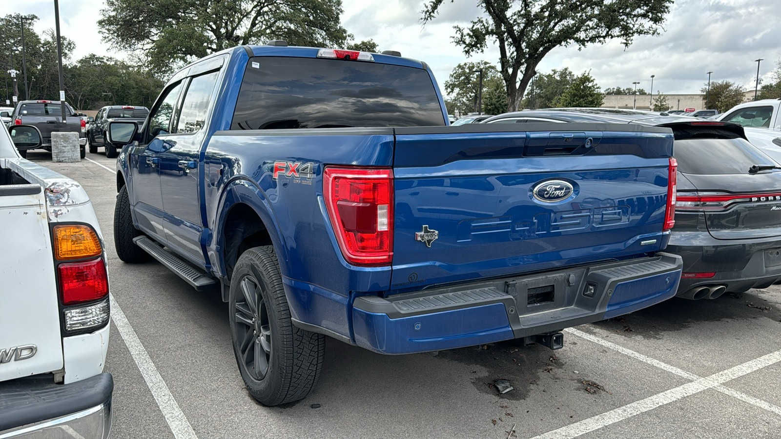 2022 Ford F-150 XLT 4