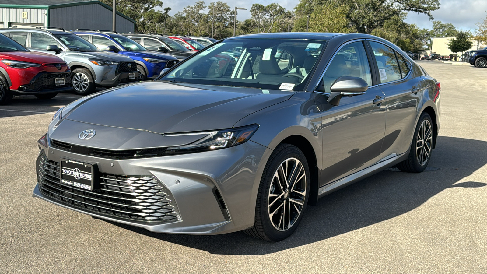 2025 Toyota Camry XLE 3