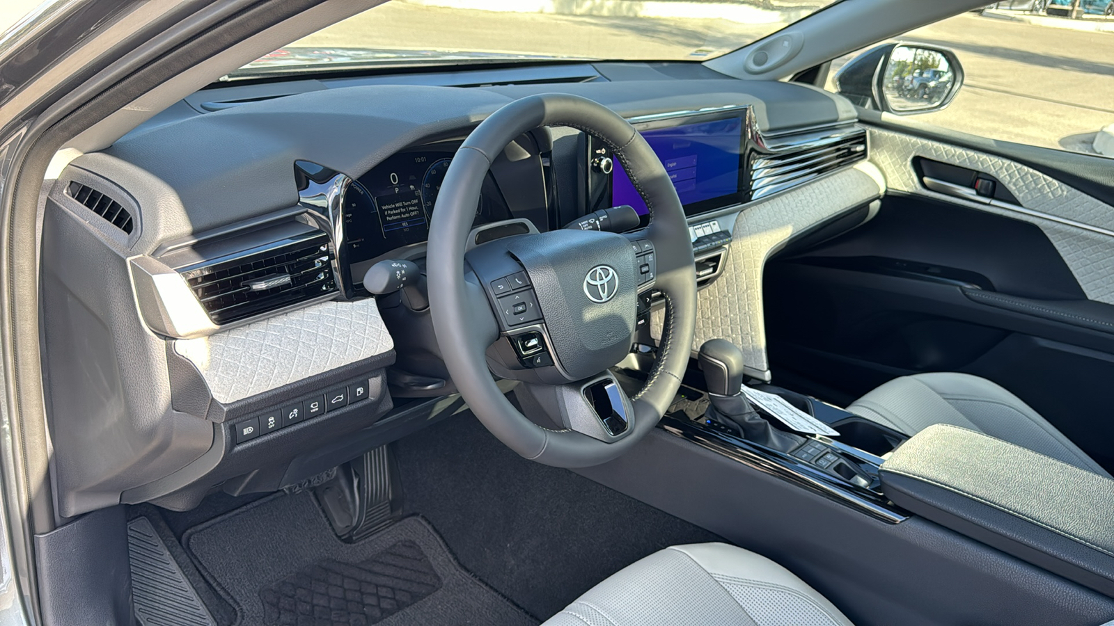 2025 Toyota Camry XLE 12