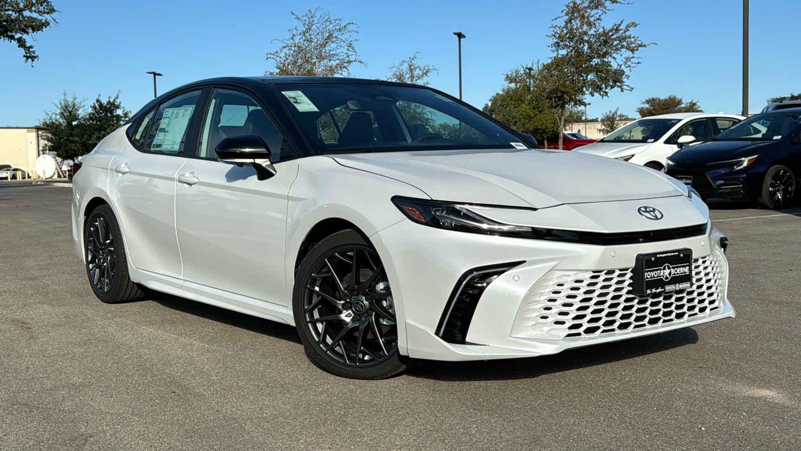 2025 Toyota Camry XSE 24