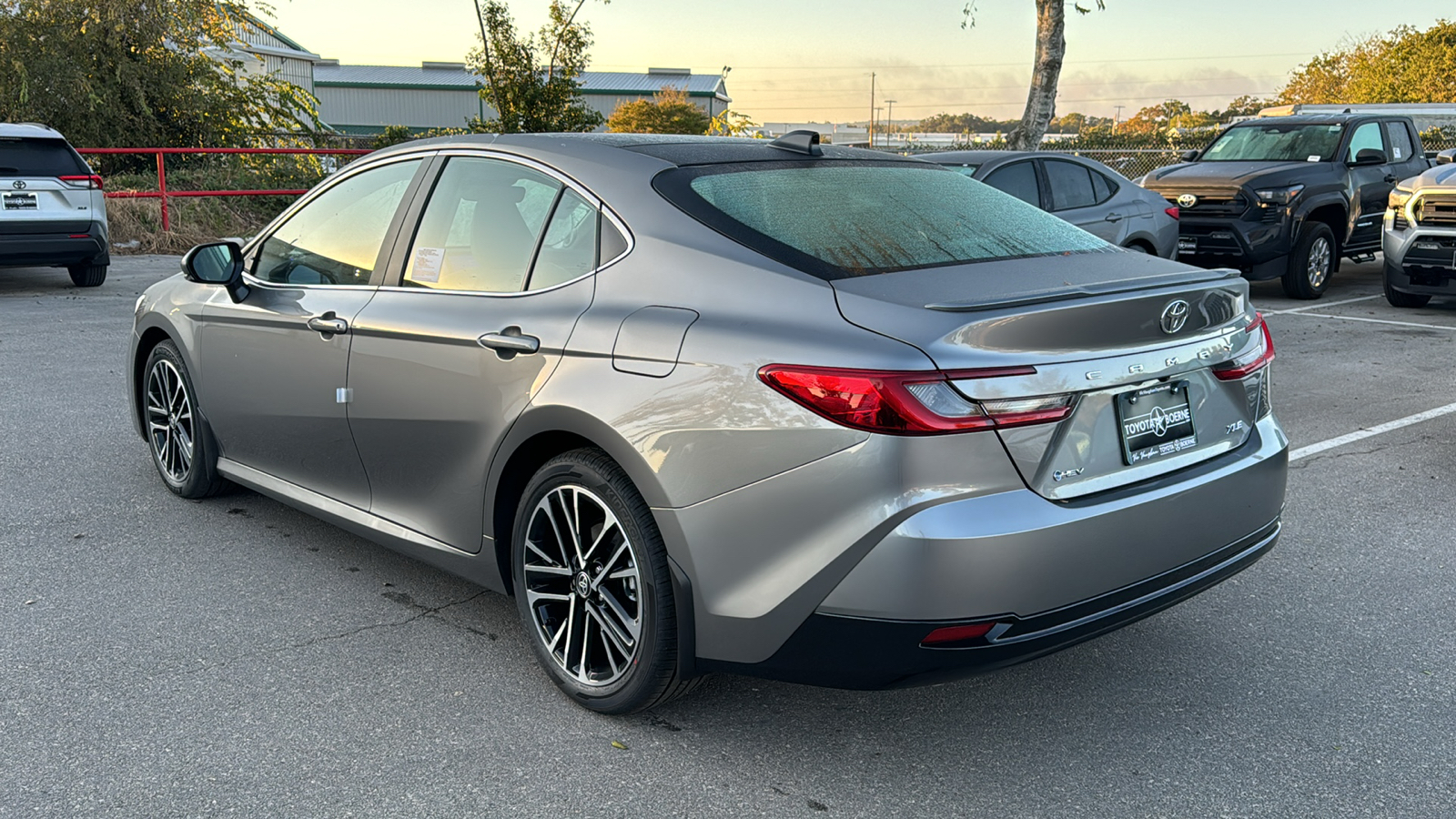 2025 Toyota Camry XLE 5