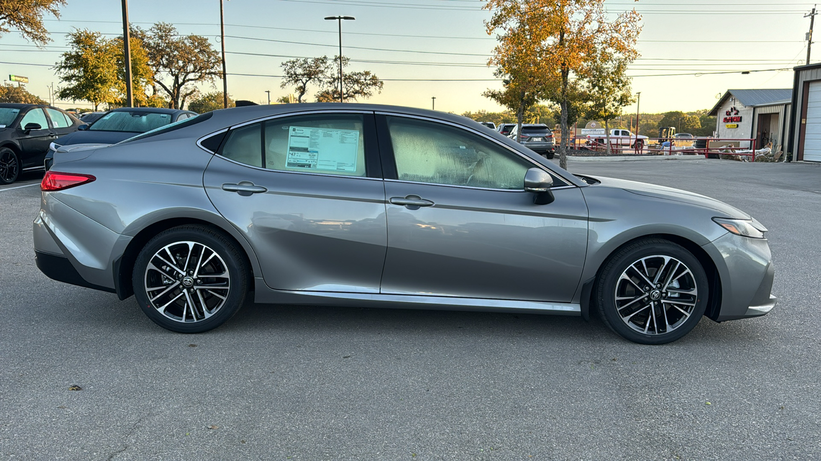 2025 Toyota Camry XLE 8