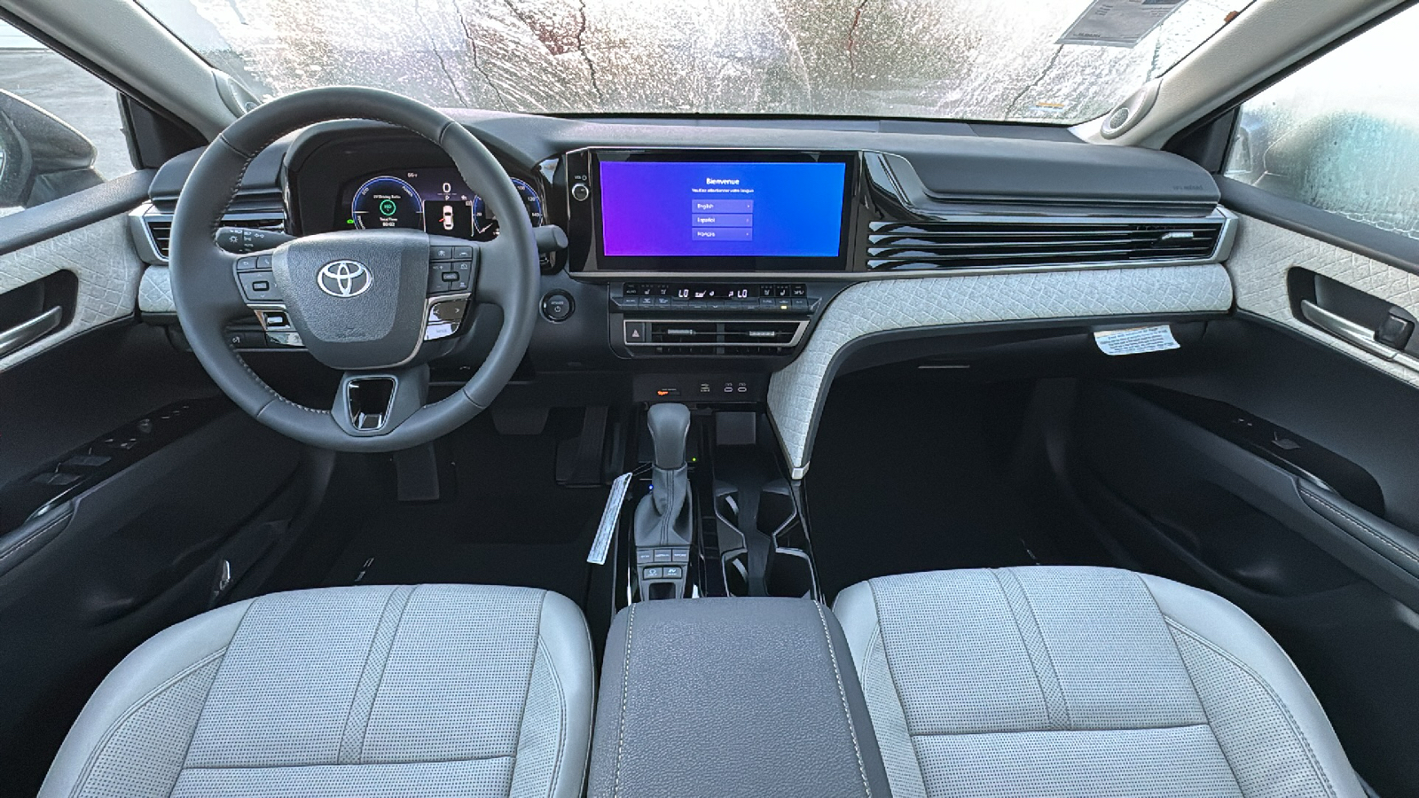 2025 Toyota Camry XLE 16