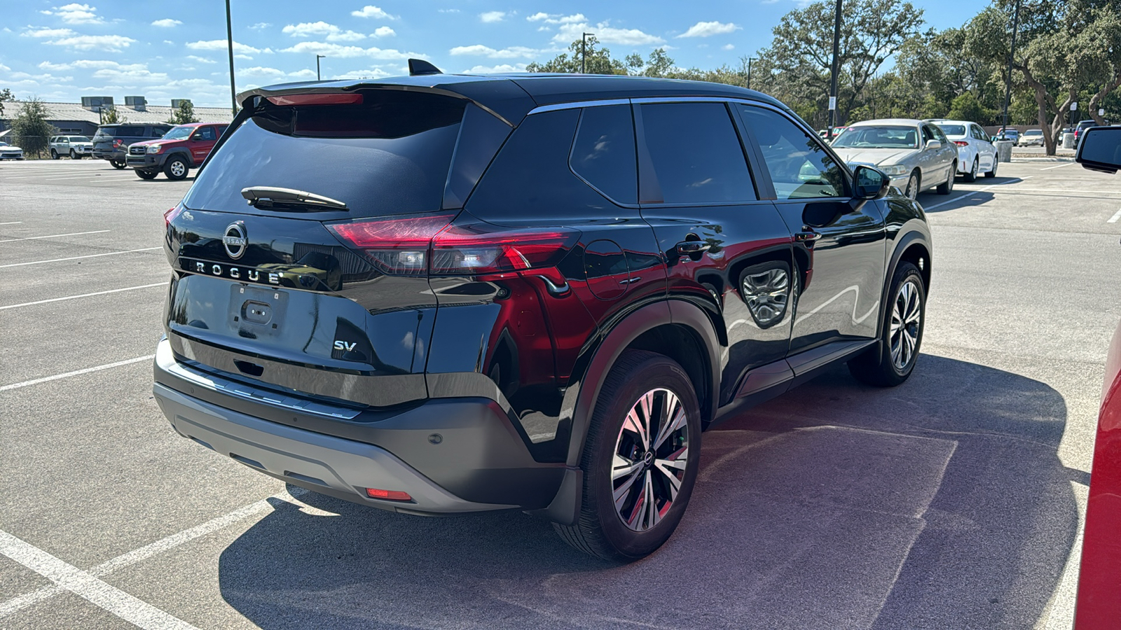 2022 Nissan Rogue SV 6