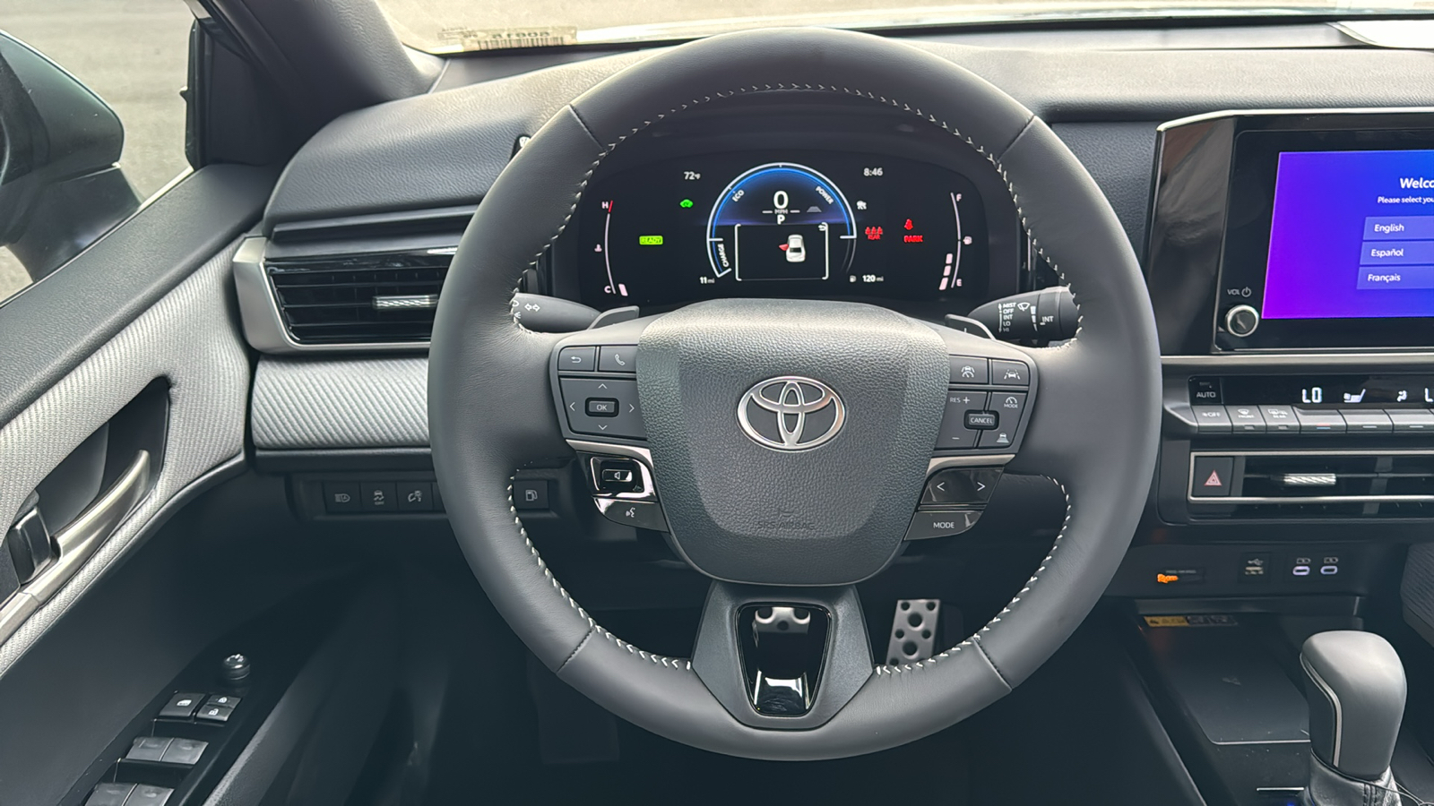 2025 Toyota Camry SE 17