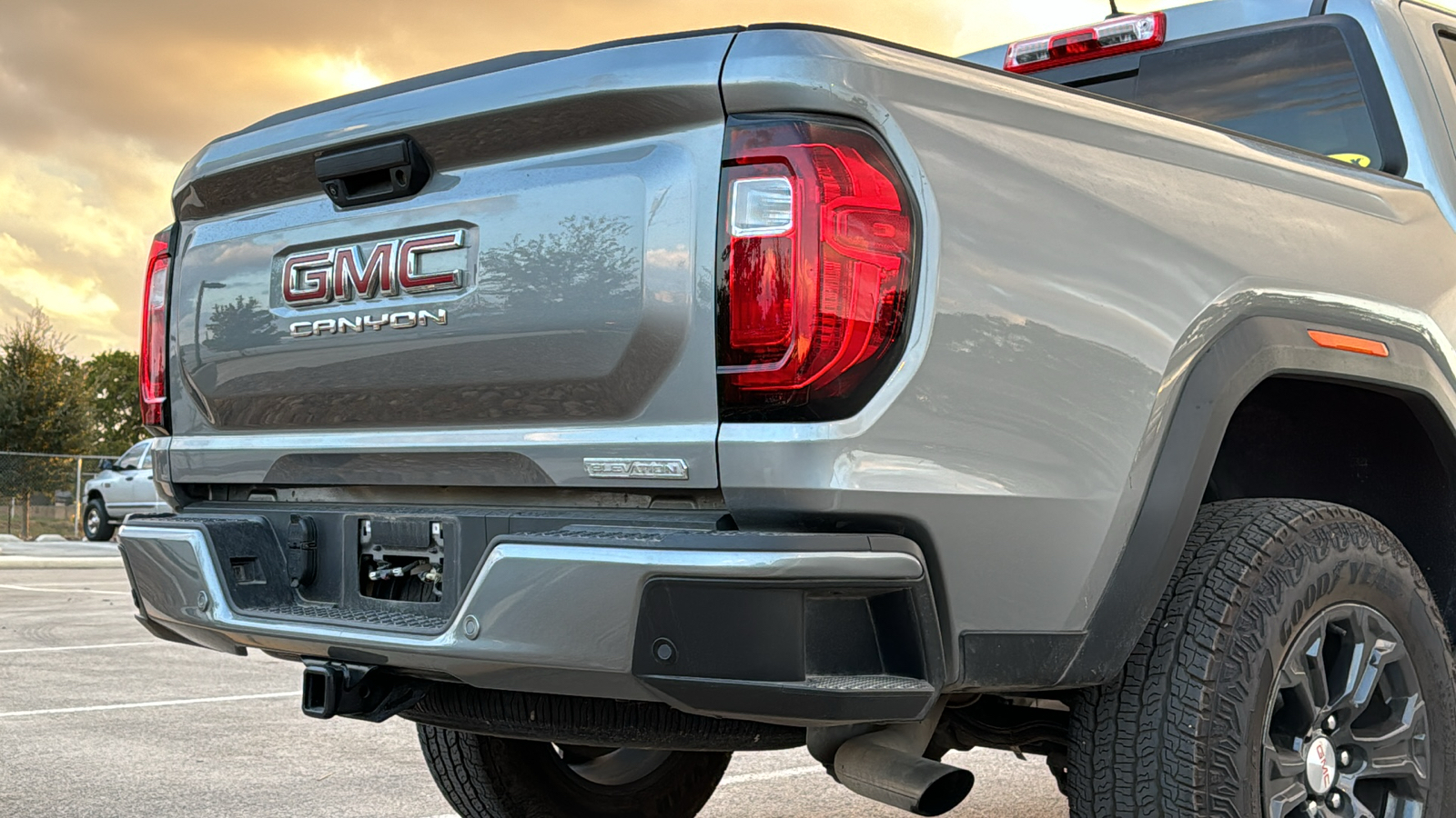 2023 GMC Canyon Elevation 8