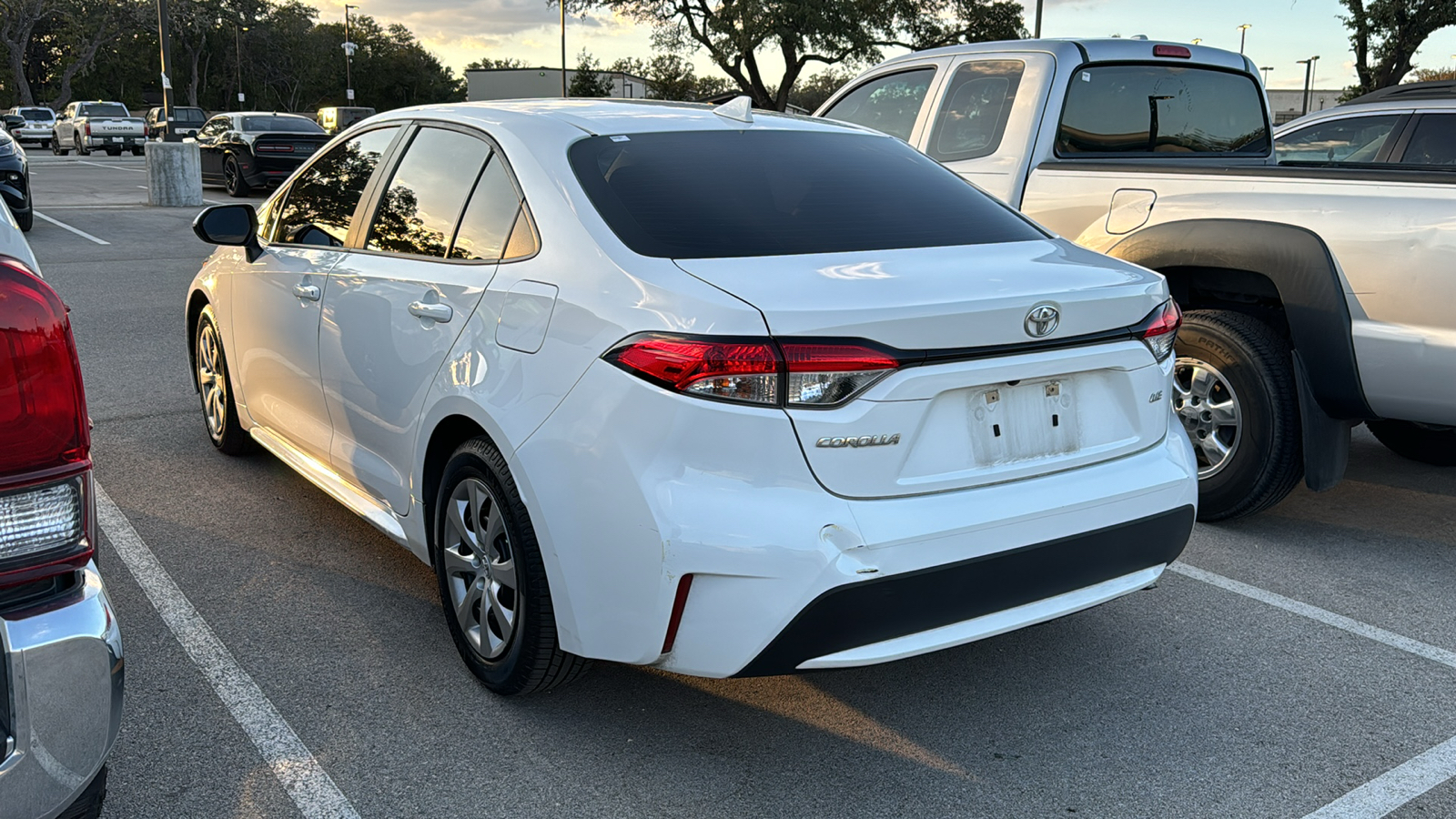 2022 Toyota Corolla LE 4