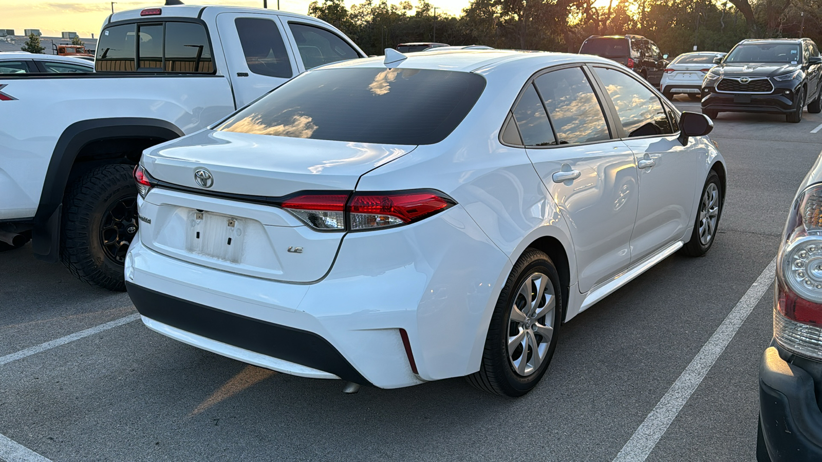 2022 Toyota Corolla LE 5