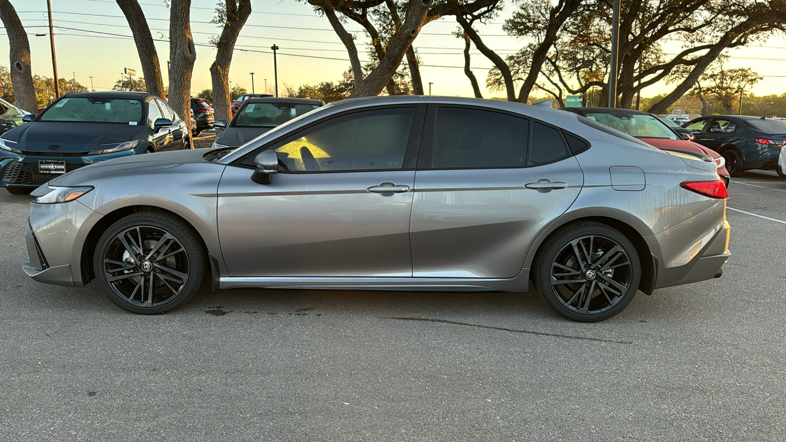 2025 Toyota Camry XSE 4