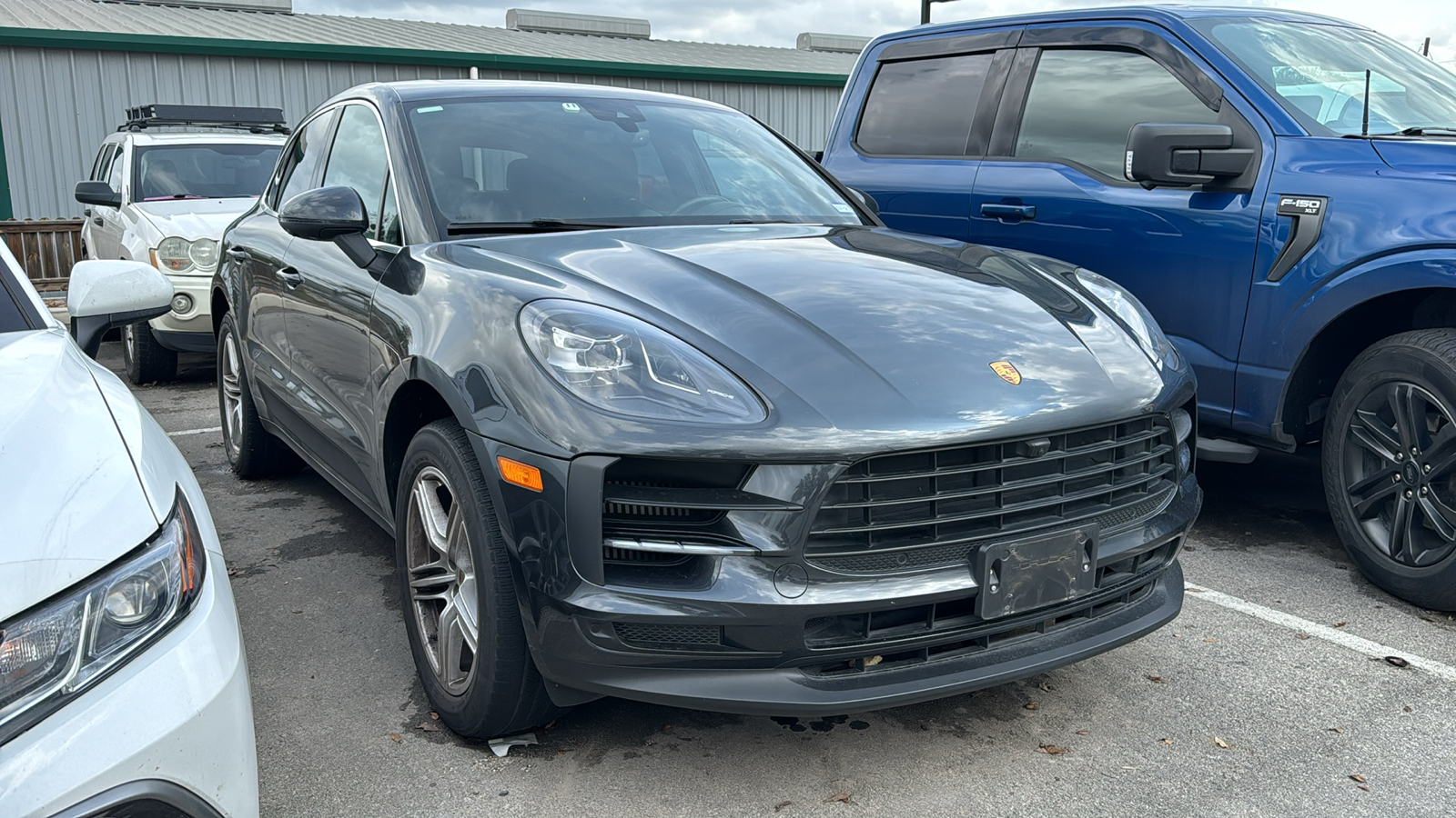 2021 Porsche Macan S 8