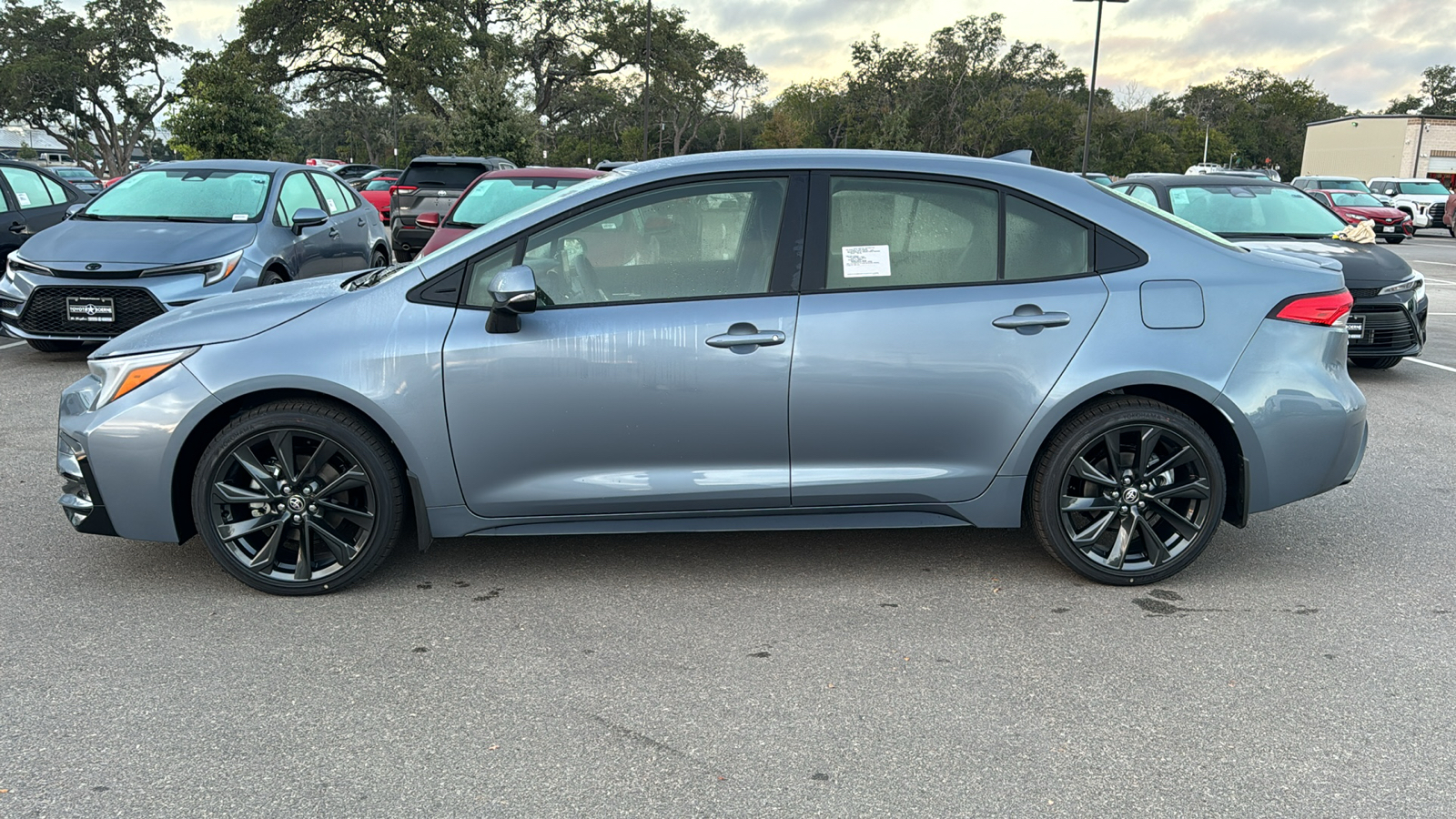 2025 Toyota Corolla Hybrid SE 5