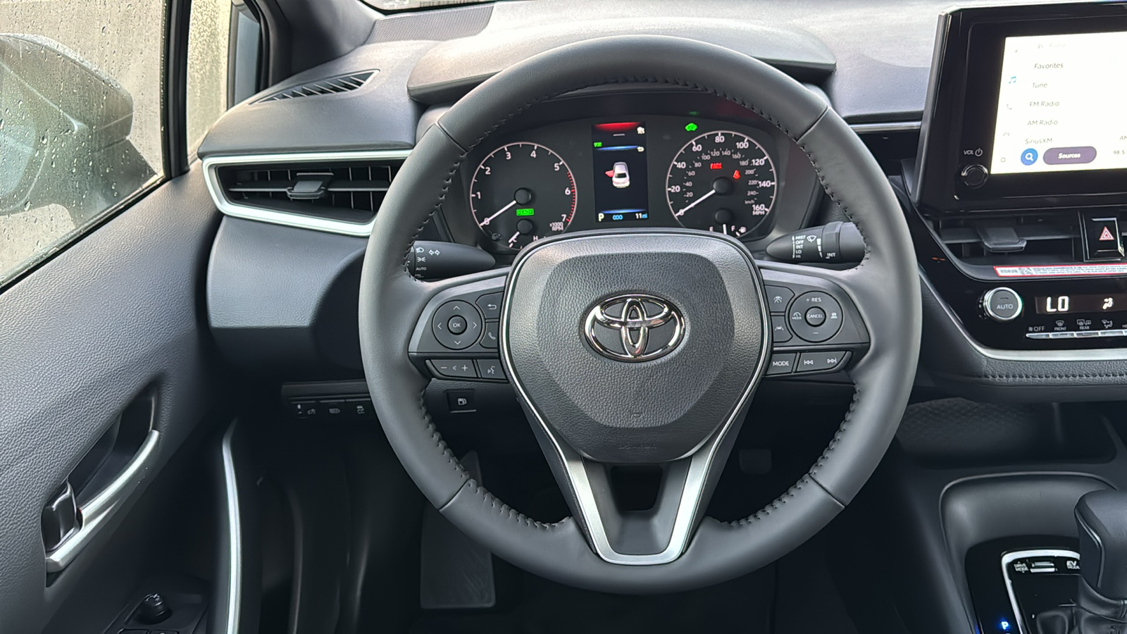 2025 Toyota Corolla Hybrid SE 18