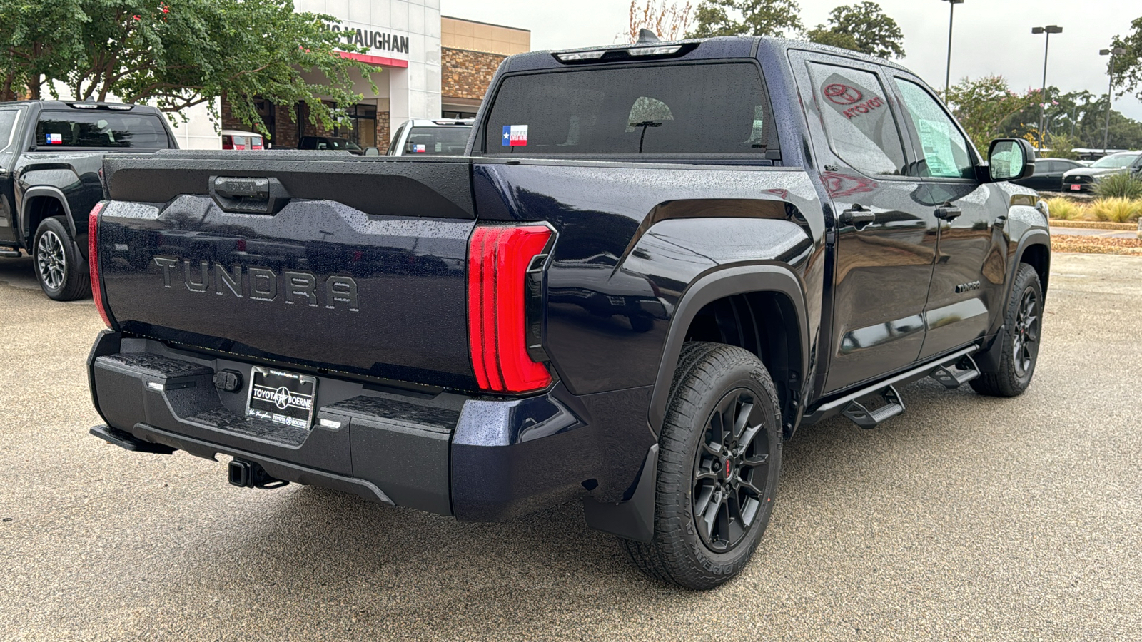 2025 Toyota Tundra SR5 8