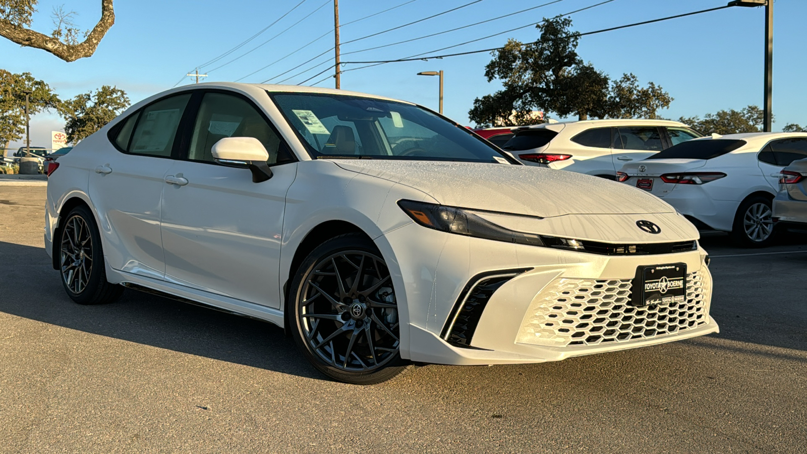 2025 Toyota Camry XSE 24