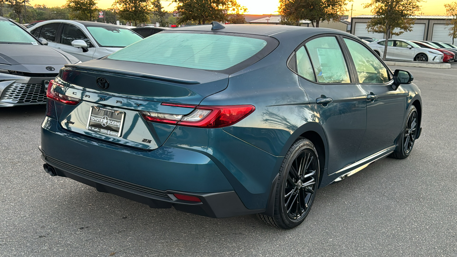 2025 Toyota Camry SE 7