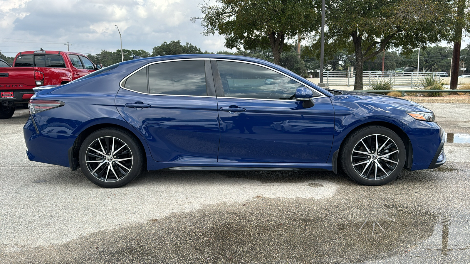 2023 Toyota Camry SE 8