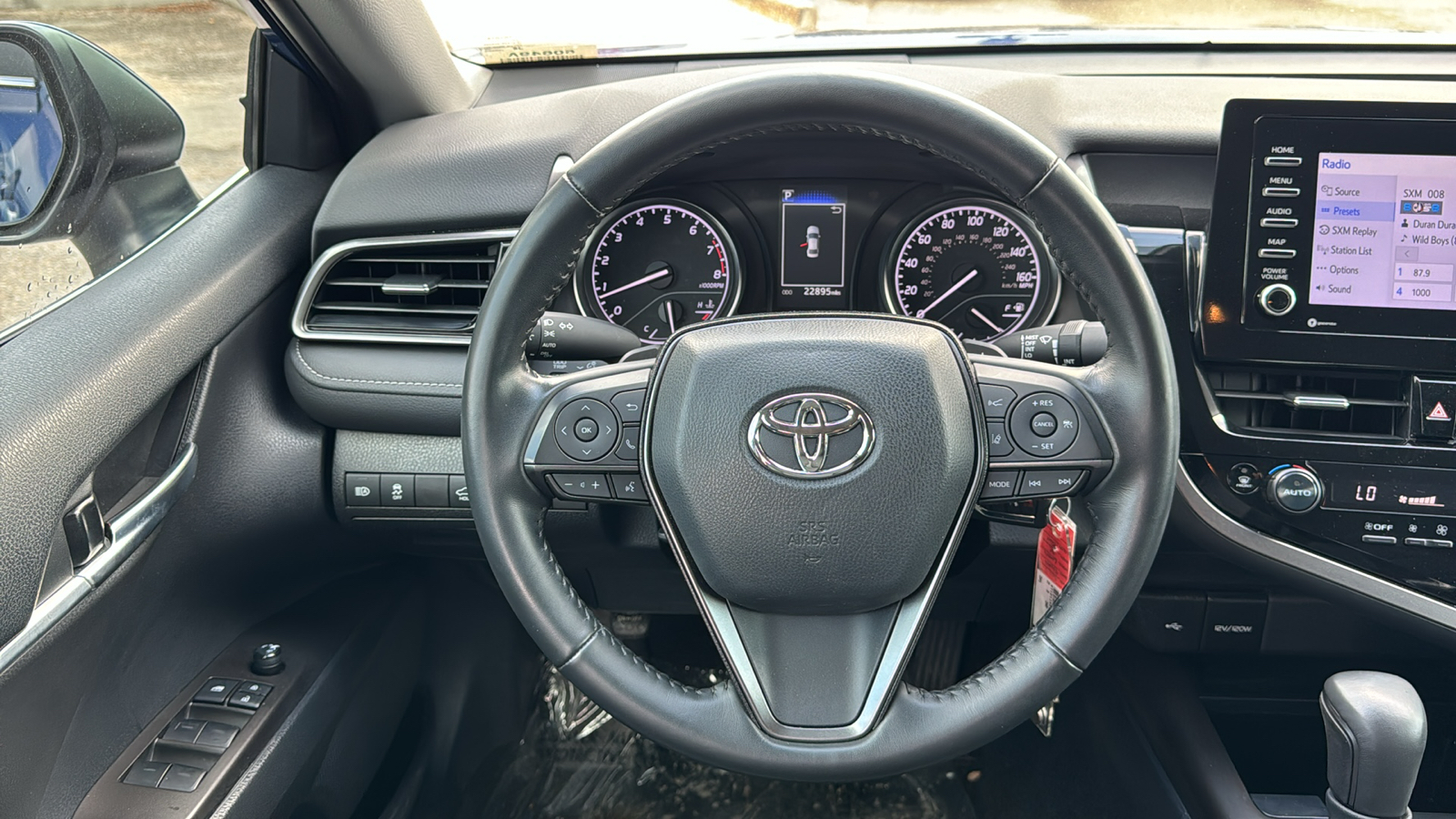 2023 Toyota Camry SE 27